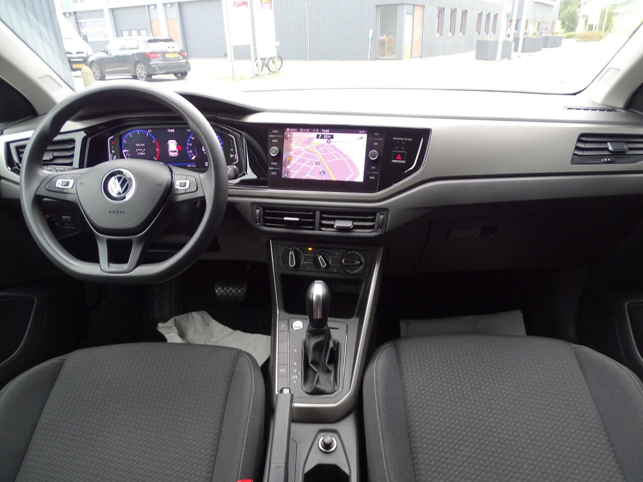 Volkswagen POLO 1.0 Tsi comfortline AUTOMAAT | VIRTUAL DISPLAY | STOELVERWARMING | NAVIGATIE | APPLE CARPLAY | KEYLESS ENTRY/GO | PARKEERSENSOREN VOOR EN ACHTER | CRUISE CONTROL |