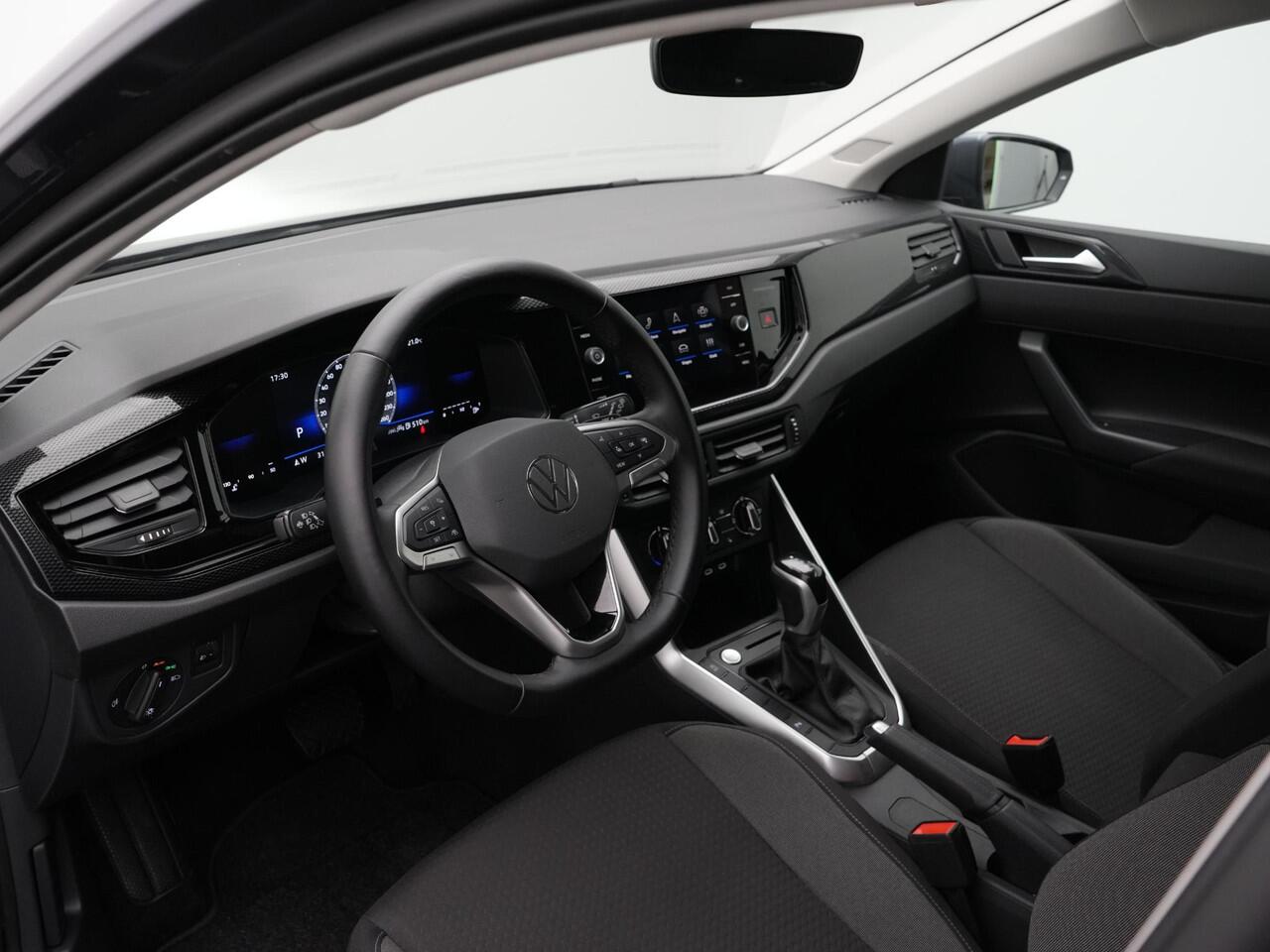 Volkswagen POLO 1.0 TSI 95 pk Life Edition | Navigatie | Stoelverwarming | Adaptive Cruise | Achteruitrijcamera