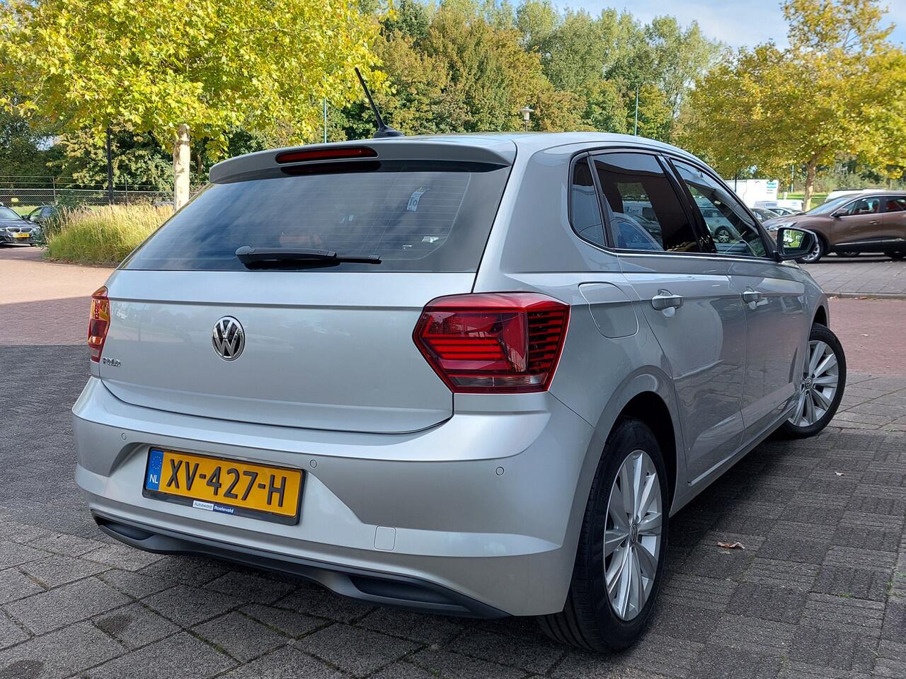 Volkswagen POLO 1.0 TSI 95pk Highline Executive 5-Deurs | Navi | Apple Carplay+Android Auto | Clima | Adap.Cruise | Sfeerverlichting | Licht+Regensensor | Privacy Glass | 16''lm