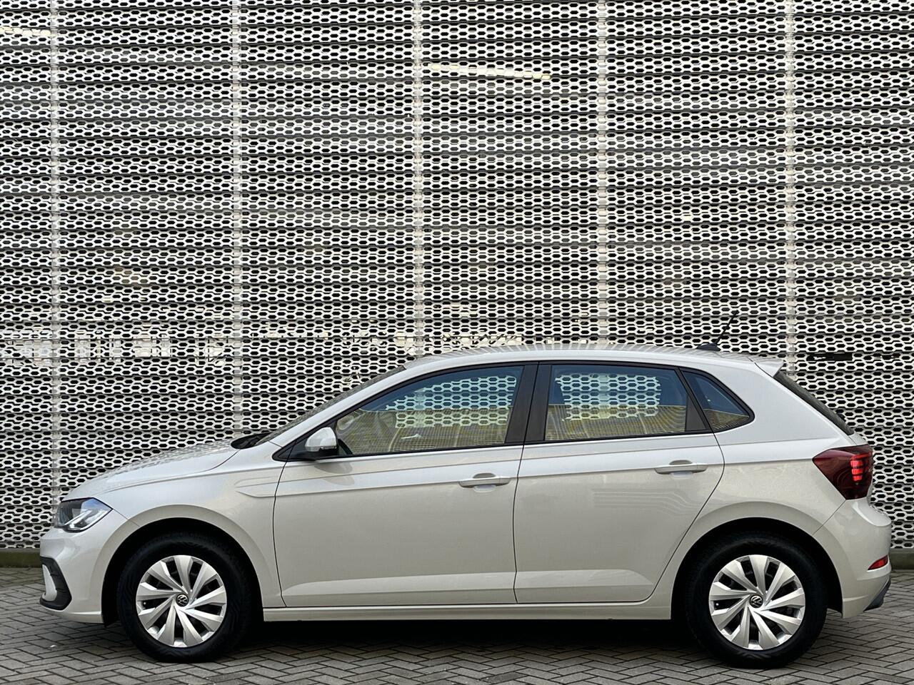 Volkswagen POLO 1.0 TSI Polo / App connect / Airco / Lichtmetaal 15 inch / Fabriekgarantie 2028 / P4
