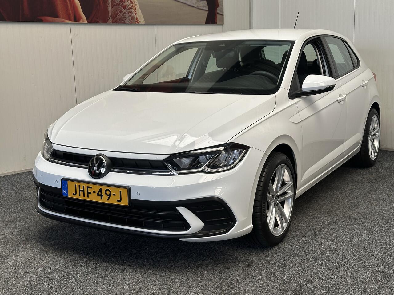 Volkswagen POLO 1.0 MPI COMFORTLINE CRUISE CONTROL AIRCO STOELVERWARMING RIJSTROOKSENSOREN BLUETOOTH TELEFOON MEDIA VOORBEREIDING PDC ZEER MOOI !! 3010