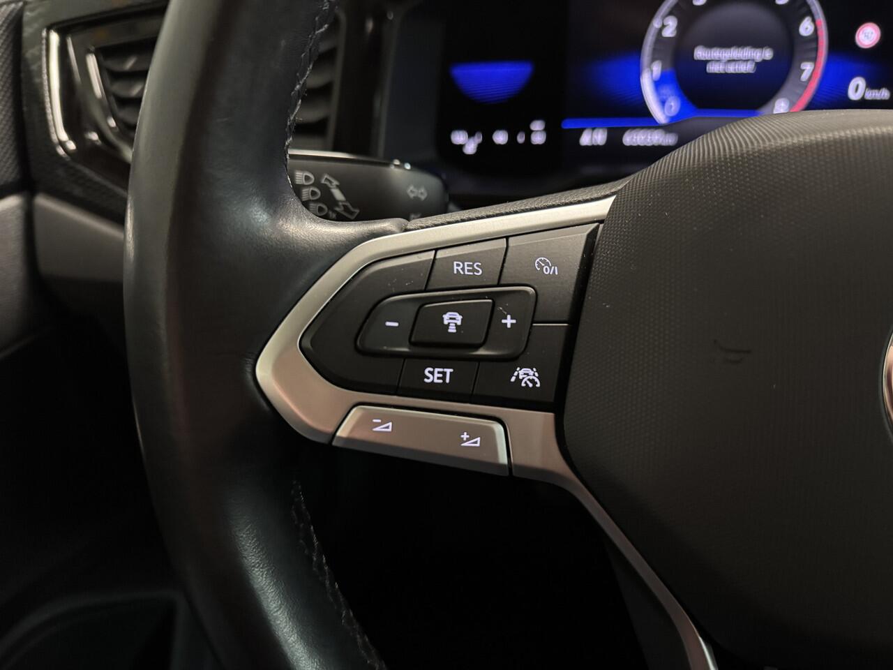 Volkswagen POLO 1.0 Parkeersensoren/Stoelverwarming/ACC