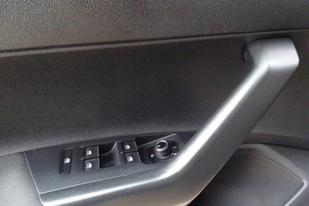 Volkswagen POLO 1.0 TSI Highline VIRTUAL COCKPIT 1e eig