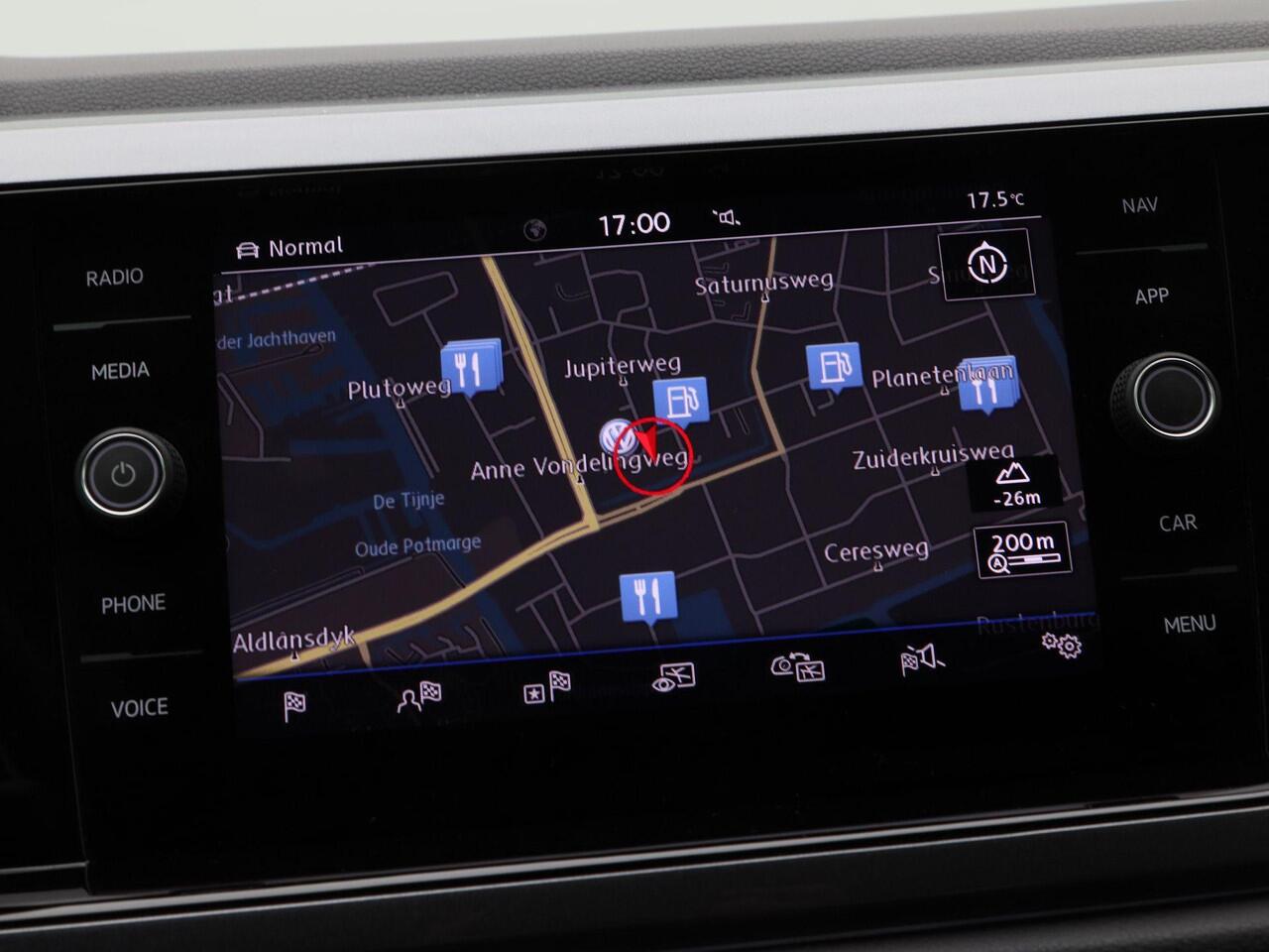 Volkswagen POLO 1.0 TSi Highline | Adaptive Cruise | Carplay | Parkeersensoren | Navigatiesysteem | Climate Control | LED | 16 Inch | 8.703 Km!!