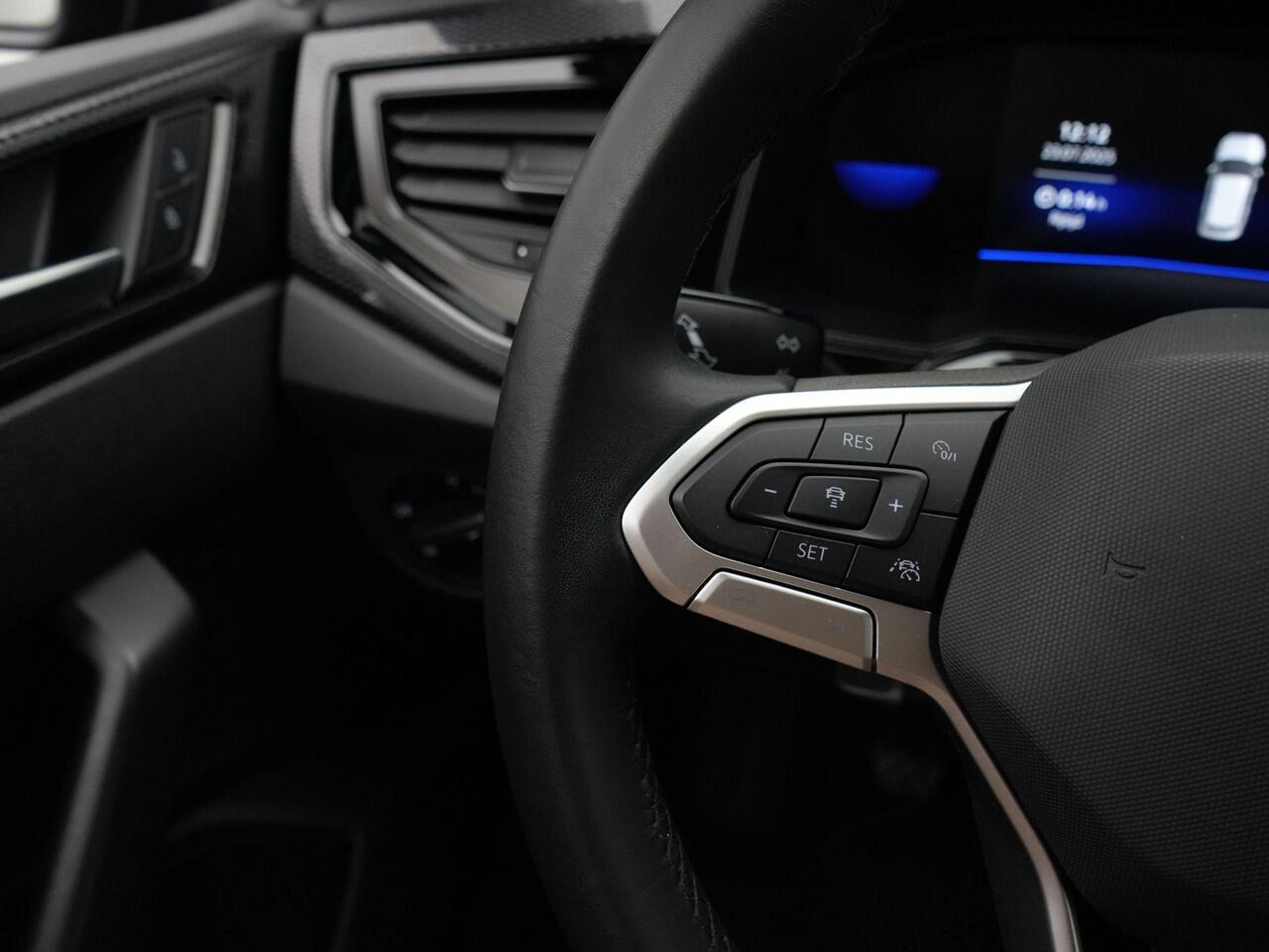 Volkswagen POLO 1.0 TSI 95 pk Life | Navigatie | Parkeersensoren voor/achter | Adaptive Cruise | Carplay