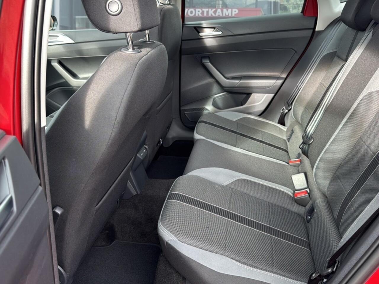 Volkswagen POLO 1.0 TSI DSG STYLE PANO-DAK/NAVI/CARPLAY/PDC/ACC/STOELVERW