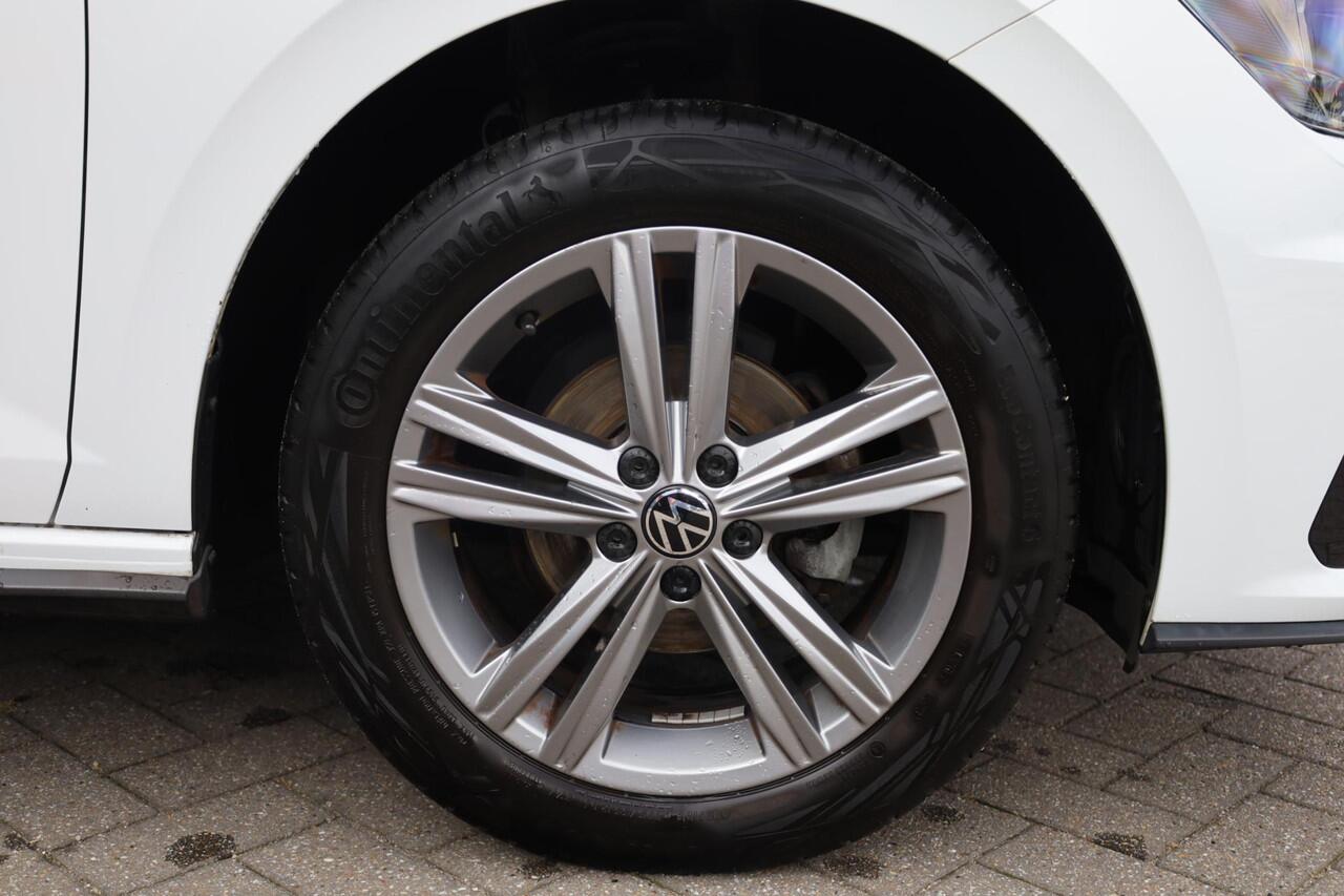 Volkswagen POLO 1.0 TSI Highline Business R 70KW/95PK DSG, privacy glas, digital cockpit, R-Line, zwarte hemel, half leder, 16" LMV sebring, NL auto, dealeronderhouden, climatronic, navigatie, pdc voor en achter.