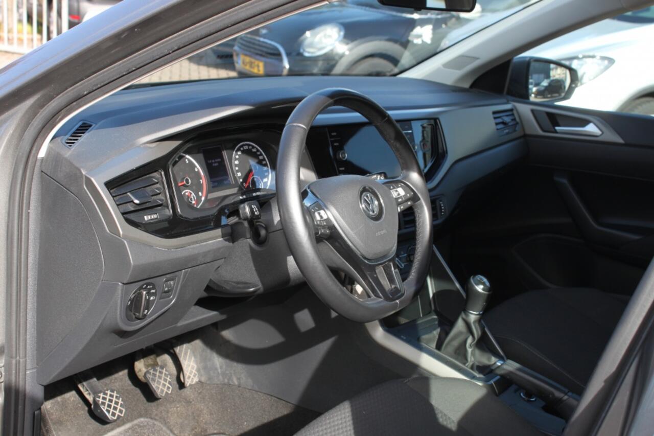 Volkswagen POLO 1.0 TSI Comfortline, navigatie, Apple carplay/andriod