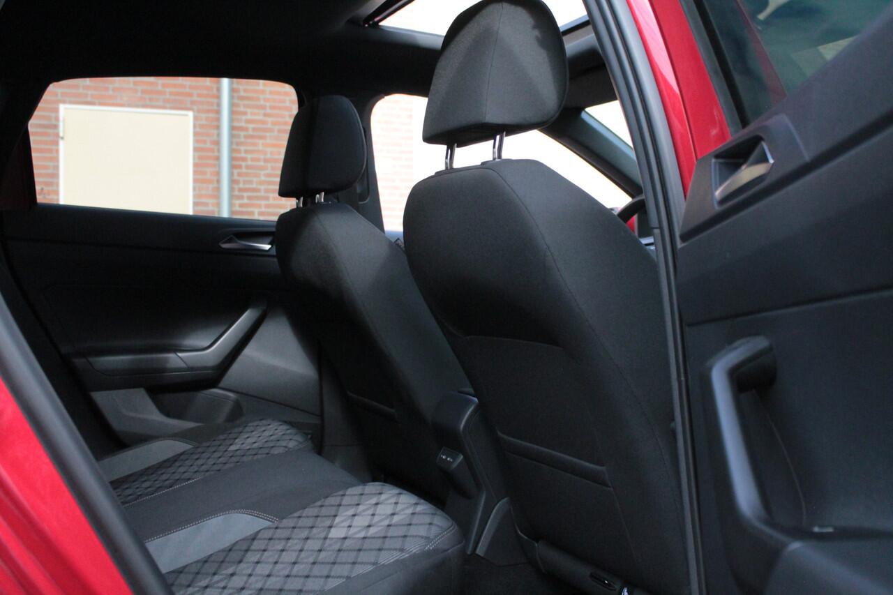 Volkswagen POLO 1.0 TSI R-Line | IQ | Pano | Camera | ACC