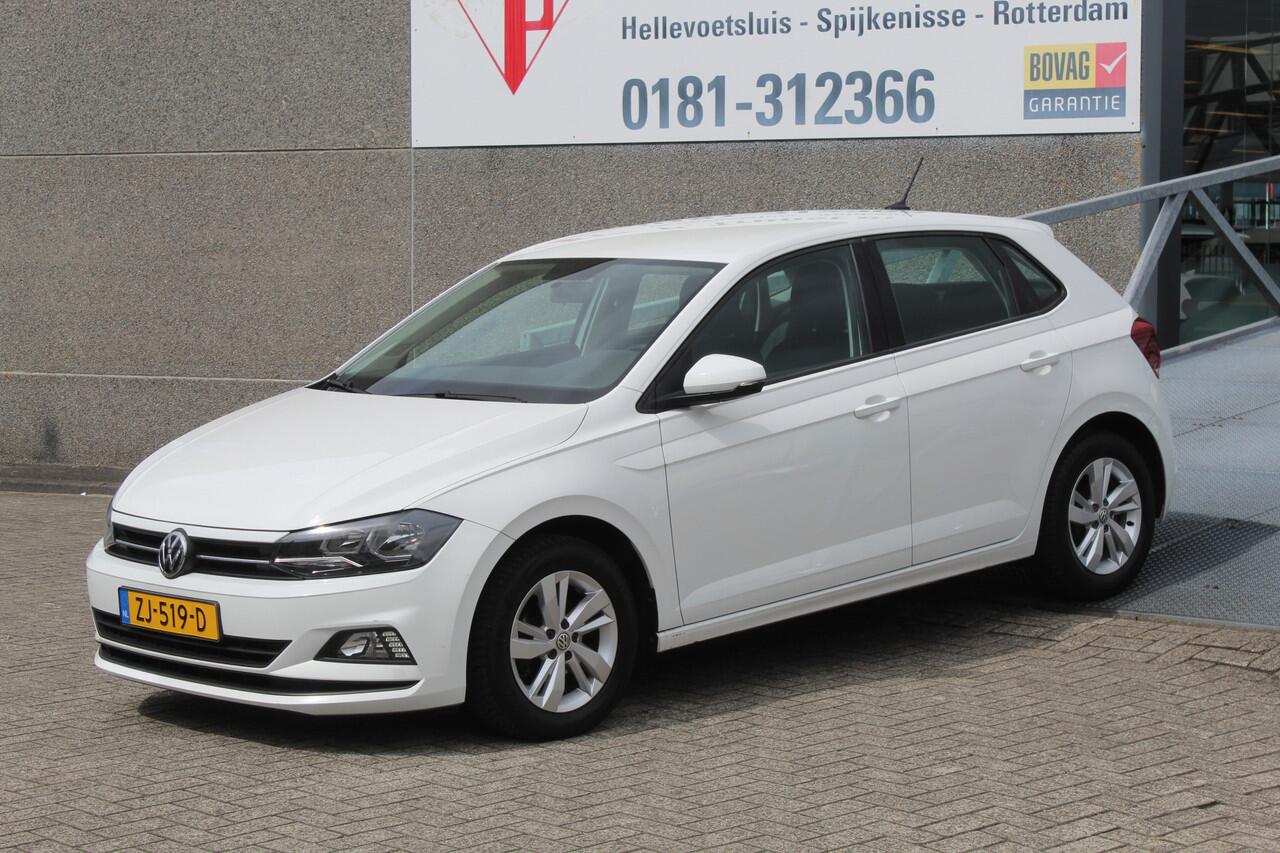 Volkswagen POLO 1.0 TSI Comfortline Navigatie/Adaptive cruise control/Airco/Apple carplay/Elektrische ramen/Elektrisch verstelbare spiegels/15'' Lichtmetalen velgen.