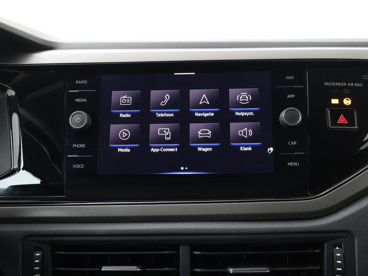 Volkswagen POLO 1.0 TSI R-Line Edition | 95 PK | Parkeersensoren | Adaptive cruise control | Apple CarPlay / Android Auto |