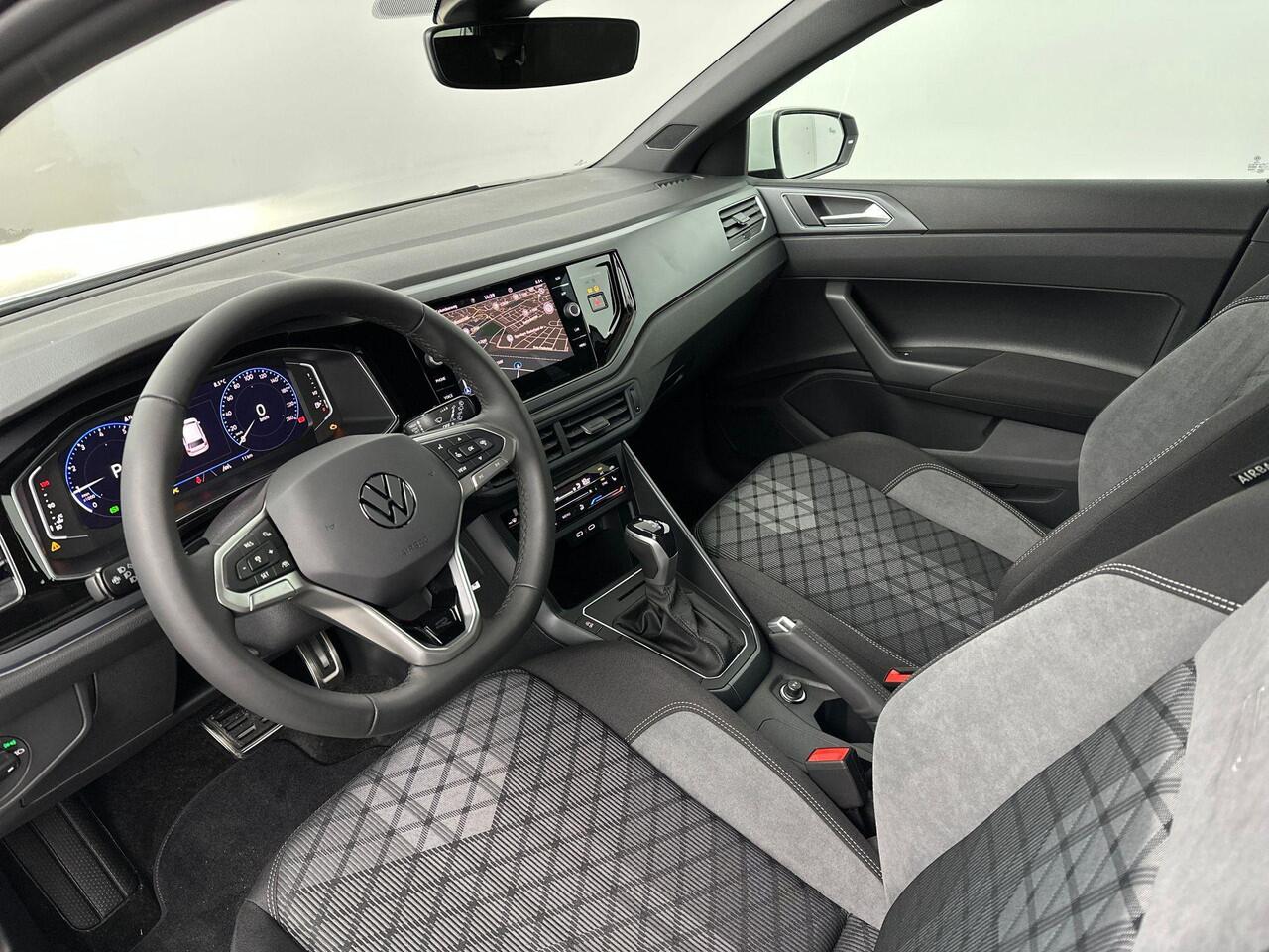 Volkswagen POLO R-Line-Edition 1.0 70 kW / 95 pk TSI Hatchback 7 v