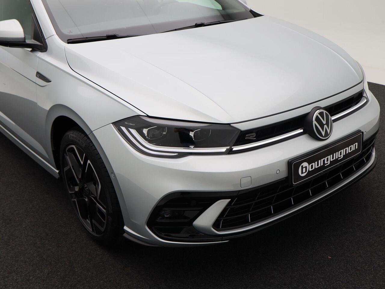 Volkswagen POLO R-Line Edition | Automaat | Panorama dak | LED Matrix | Stoelverwarming | 17" Velgen |