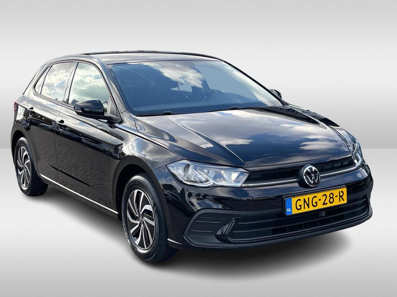 Volkswagen POLO 1.0 95PK TSI Life Edition / Achteruitrijcamera / App Connect / Digital Cockpit / 15'' LMV / VW