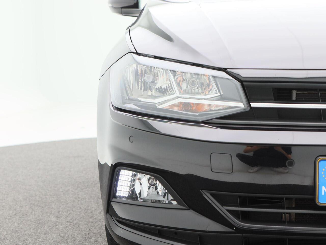 Volkswagen POLO 1.0 TSi Comfortline | Adaptive Cruise | Parkeersensoren | Carplay | Airco | Navigatiesysteem | LED | 89.086 Km!