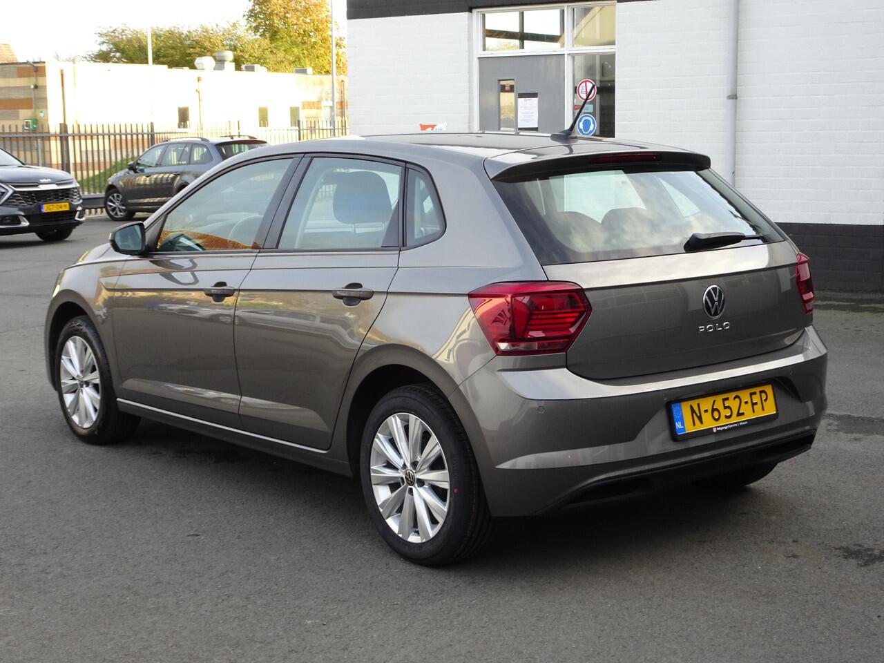 Volkswagen POLO 1.0 TSI Comfortline Airco, navigatie, app-connect, parkeersensoren voor en achter, licht metalen velgen 16 inch, cruise controle, enz.