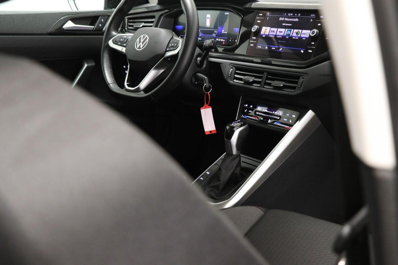 Volkswagen POLO 1.0 TSI Life Business | ASSISTANCE PACK | STOELVERWARMING | DAB | APPLE