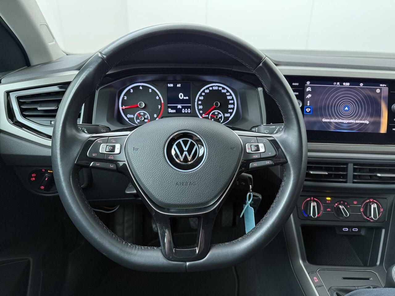 Volkswagen POLO 1.0 TSI R-Line Edition | 95 PK | Cruisecontrol | Achteruitrijcamera | App-Connect | Navigatie |