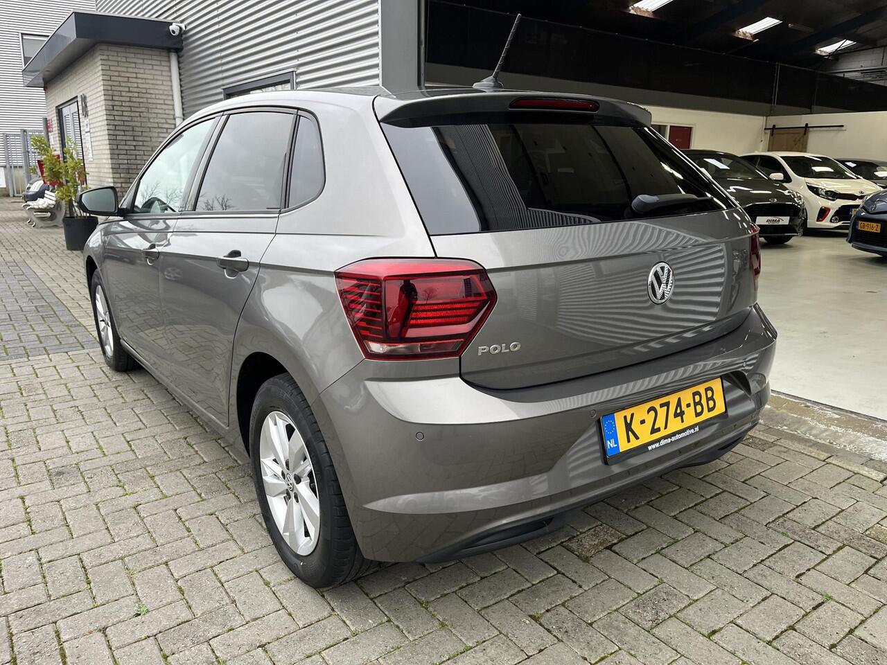 Volkswagen POLO 1.0 TSI Comfortline / Car-Play