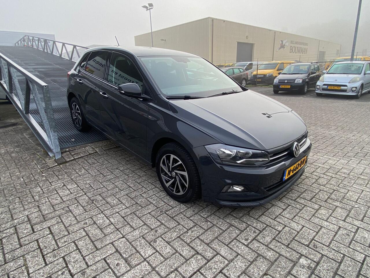 Volkswagen POLO 1.0 TSI Highline Automaat/Climate control/Multimedia scherm/Stoel & spiegelverwarming/Cruise control/Licht metalen velgen/Privacy glass