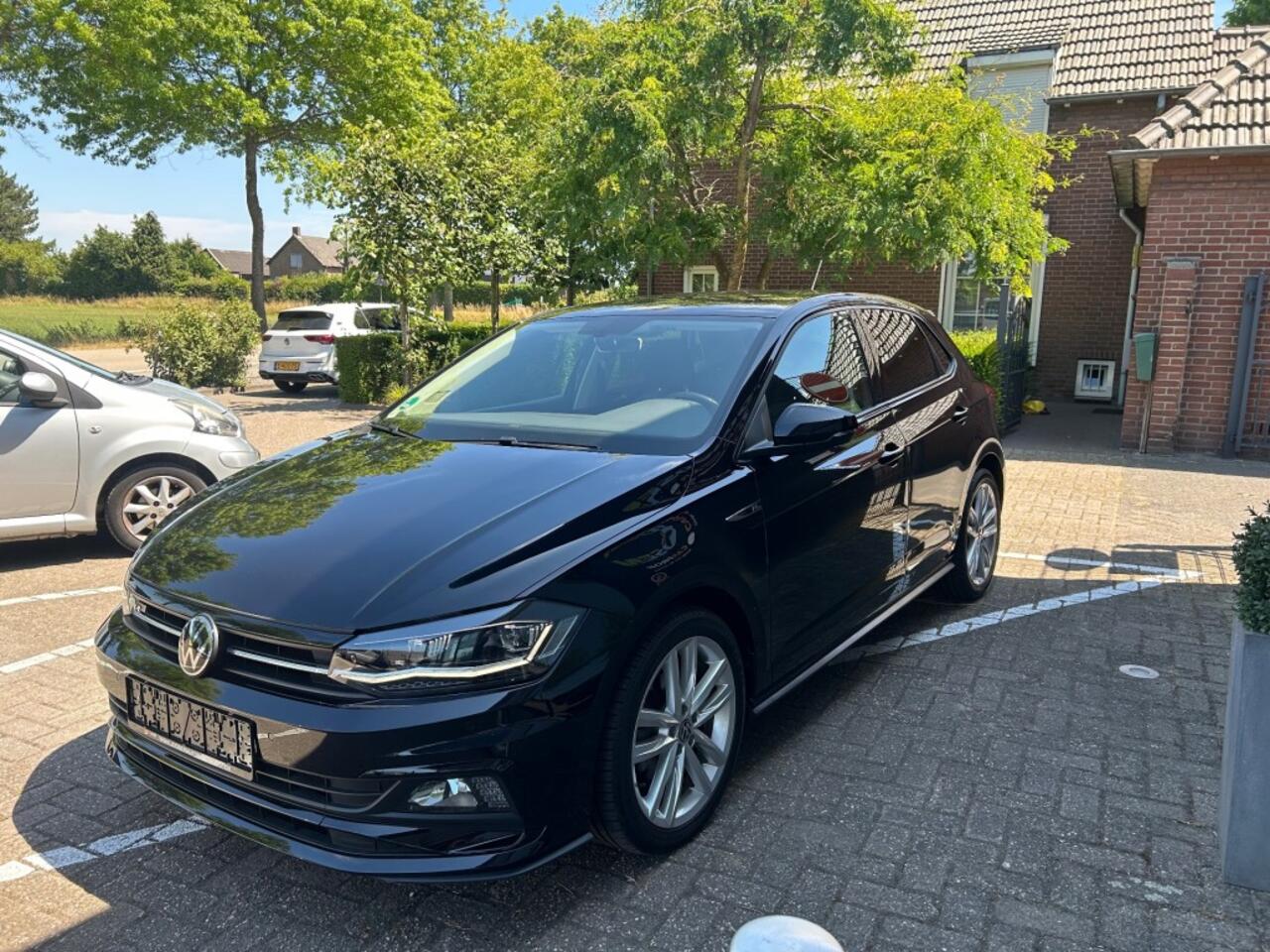 Volkswagen POLO 1.5 TSI HIGHL.BNSR R LINE