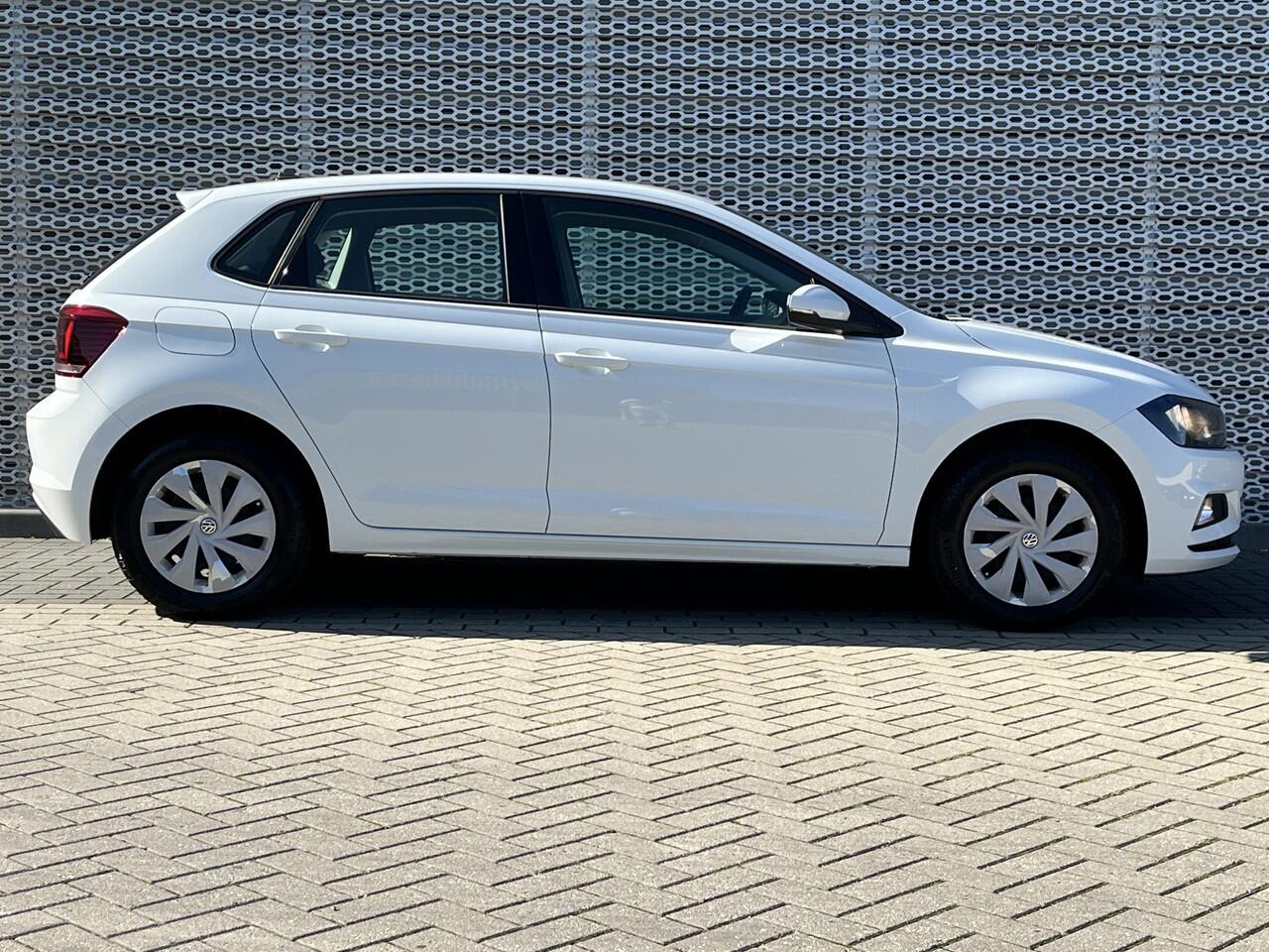 Volkswagen POLO 1.0 TSI Comfortline / Navigatie / App connect / Airco / **