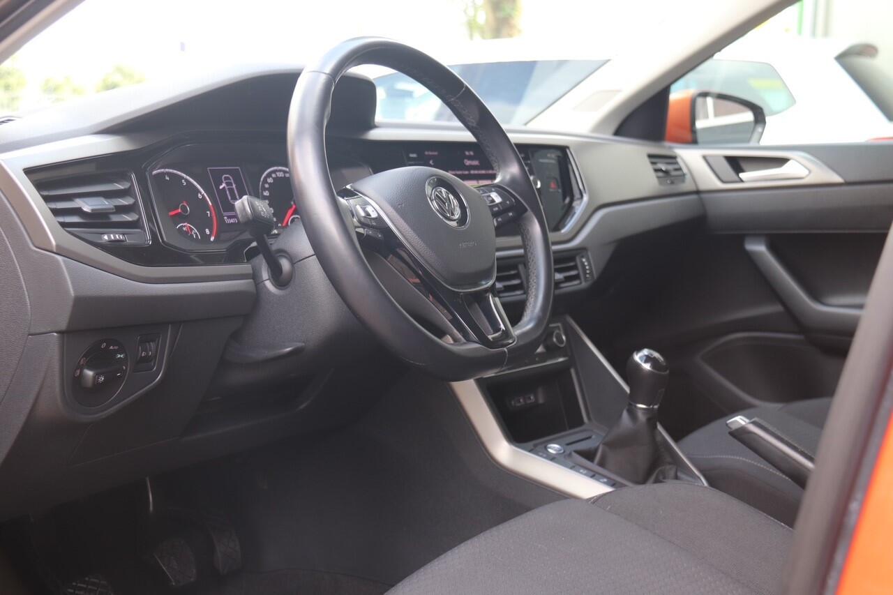 Volkswagen POLO 1.0 TSI Comfortline Business, Carplay, Navigatie, Privacy glas