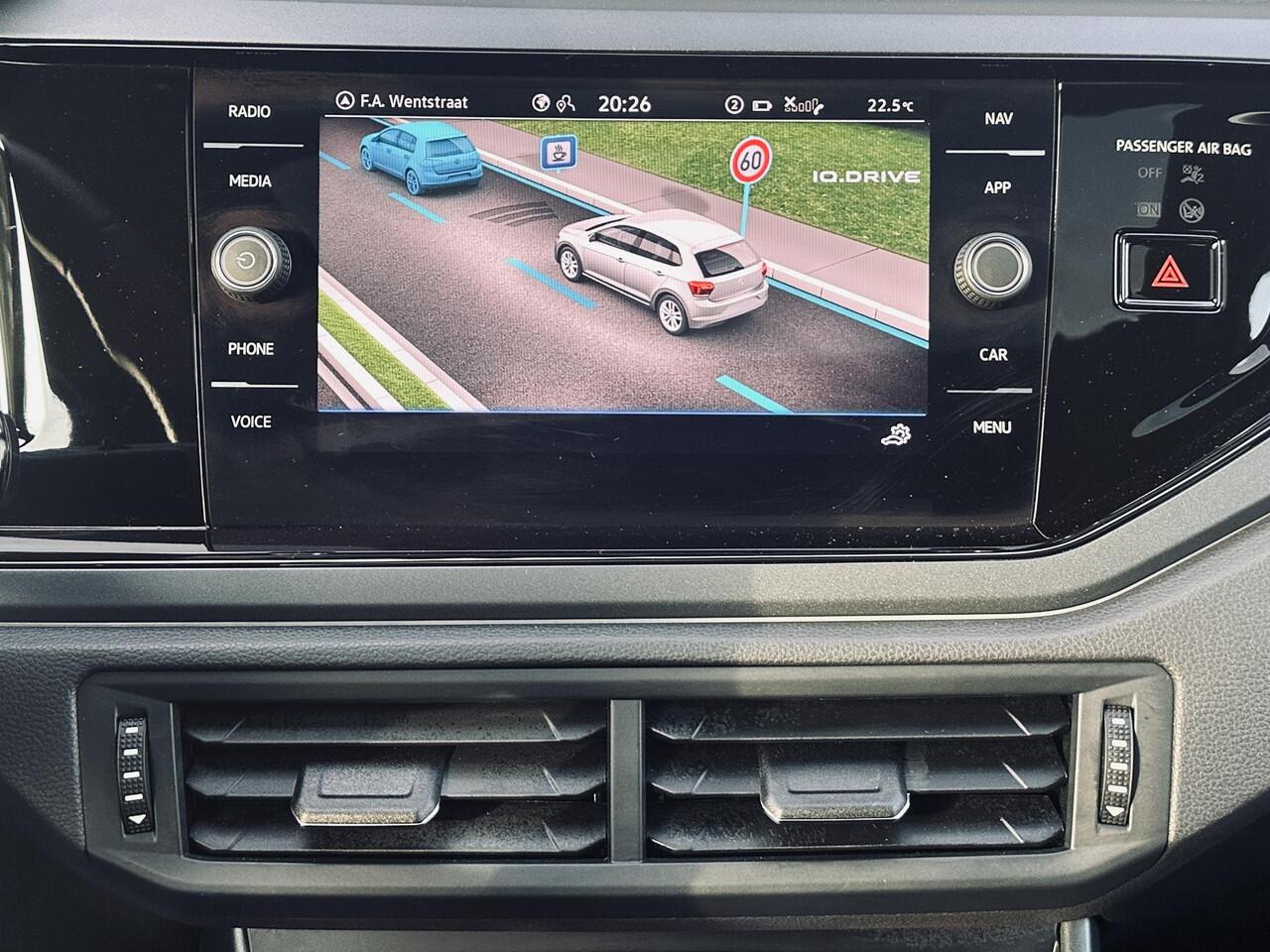 Volkswagen POLO 1.0 TSI R-Line Navi/Camera/AppleCarPlay/xenon/Led