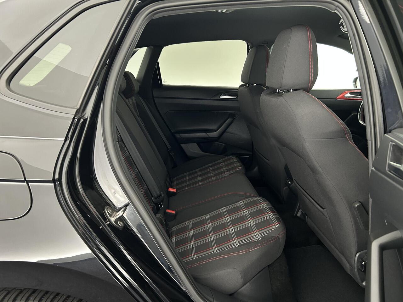 Volkswagen POLO 2.0 TSI 200pk DSG GTI NL Auto Camera Led ACC Camera Carplay