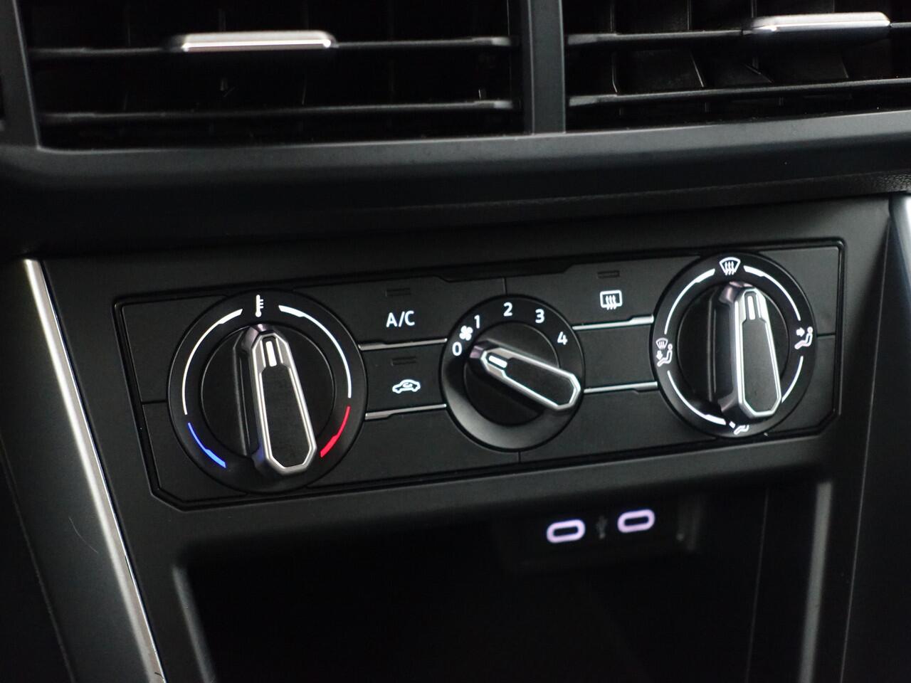 Volkswagen POLO 1.0 TSI Life- Virtual cockpit, Carplay, Android Auto, ACC Cruise, Led, Privacy Glass