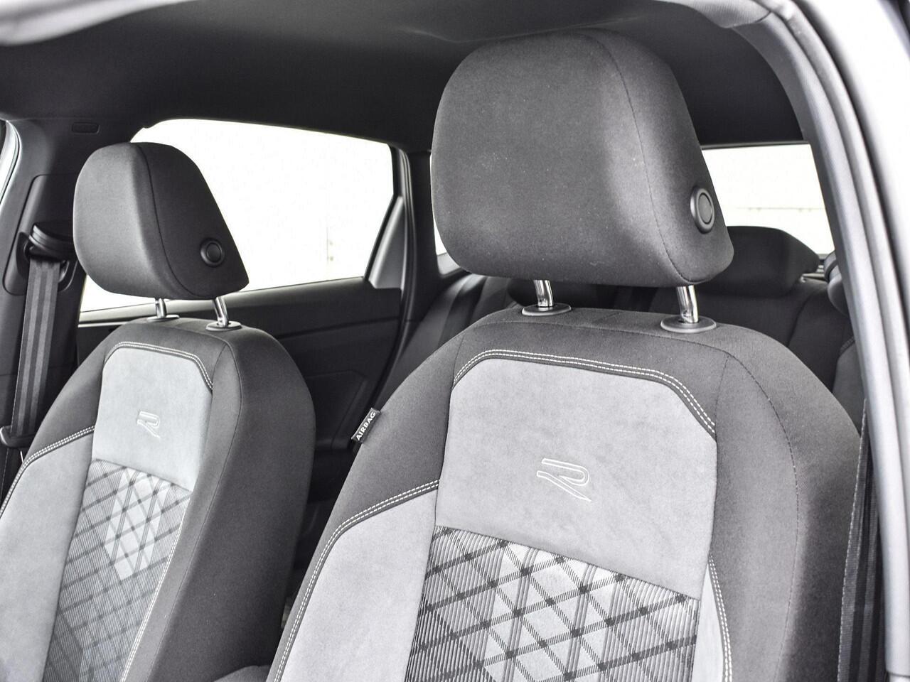 Volkswagen POLO 1.0 TSI 95pk DSG R-Line · Camera · Apple/Android Car Play · P-Sensoren· Getint Glas · Verkeersbord Herkenning · 16'' Inch · Garantie t/m 24-11-2028 of 100.000km