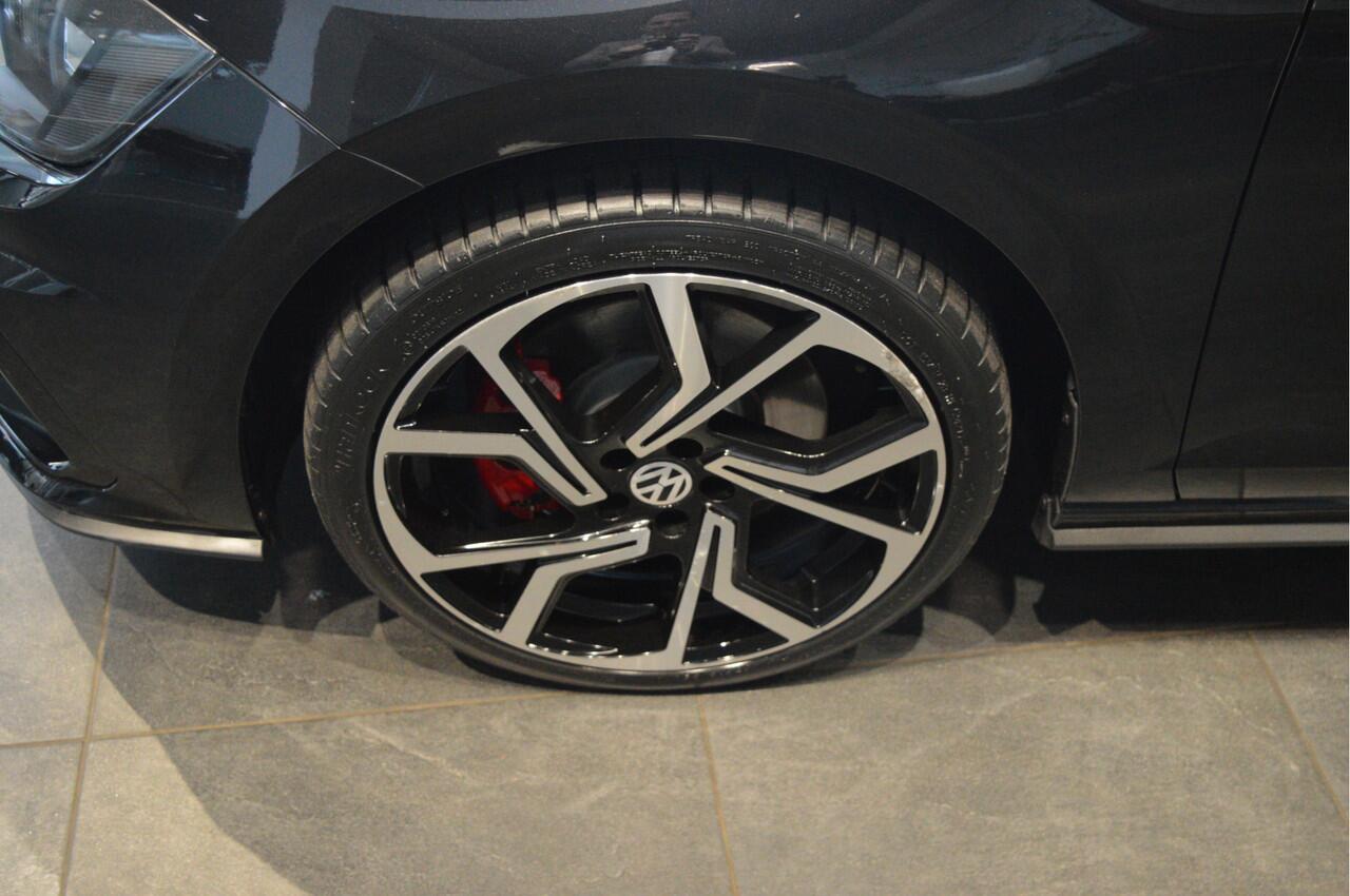 Volkswagen POLO 2.0 TSI GTI carplay cruise pdc 18 inch 200 pk !!