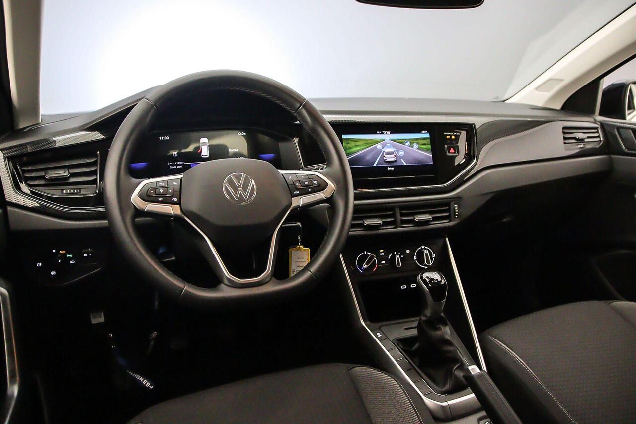 Volkswagen POLO Life Edition 1.0 TSI 95pk Adaptive cruise control, Achteruitrijcamera, LED koplampen, Parkeersensor achter, App connect, Airco, DAB, Radio