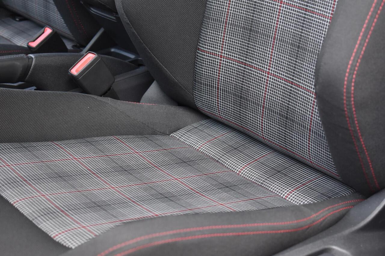 Volkswagen POLO 2.0 TSI GTI Lane Virtual Clima DCC Stoel.vw