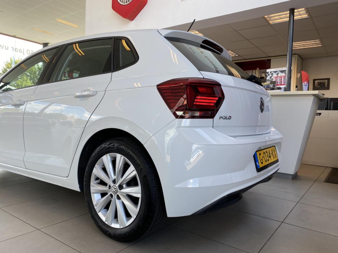 Volkswagen POLO 1.0 TSI Highline,Apple Carplay Android/Auto,Climatecontrol,Cruise control adaptief,Spraakbediening,Stuur Multifunctioneel,l16 Inch Lmv