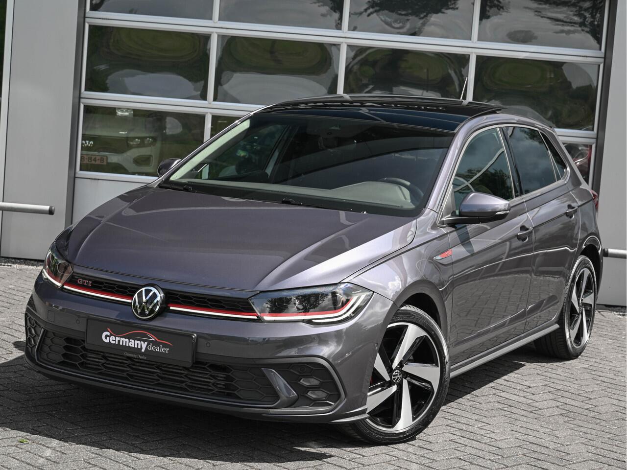 Volkswagen POLO 2.0TSI GTI 207pk Pano iQ-Lights Beats-Audio Side & Park Assist Virtual NwModel!