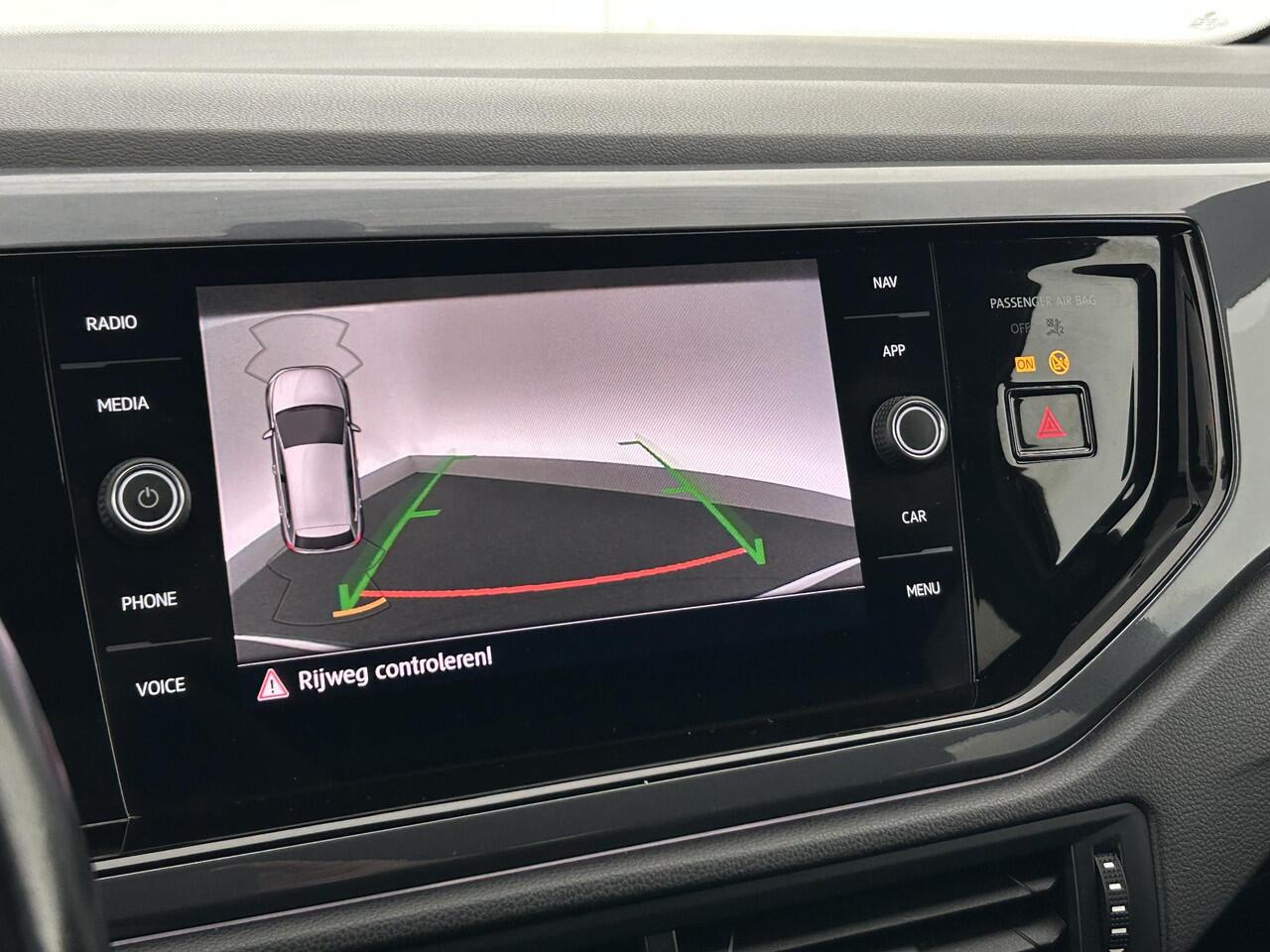 Volkswagen POLO 1.0 TSI 95pk 2x R-Line Camera Keyless Led Virtual Cockpit Navigatie Panoramadak