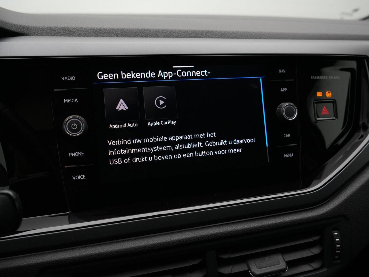 Volkswagen POLO 1.0 TSI 95 pk DSG R-Line | Panoramadak | IQ Light | Achteruitrijcamera | Navigatie