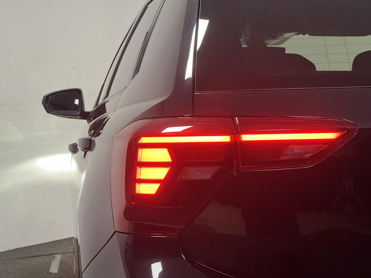 Volkswagen POLO 1.0 TSI Life Business | NAVI | STOELVERWARMING | KEYLESS |