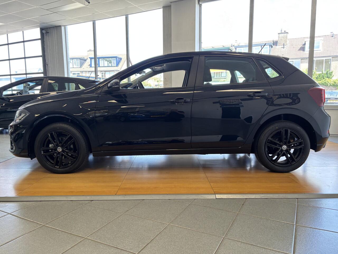 Volkswagen POLO 2025 Edition Black * 16 INCH * STOELVERWARMING * PDC