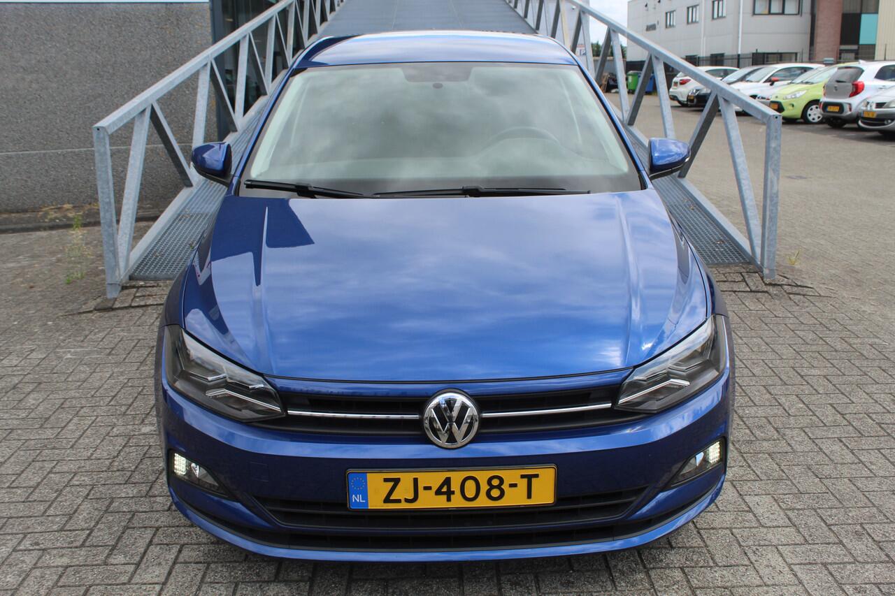 Volkswagen POLO 1.0 TSI Comfortline Orig. NL/Airco/Apple carplay/Adaptive cruise control/Multifunctioneel stuurwiel/Elektrische ramen/Elektrisch verstelbare spiegels.