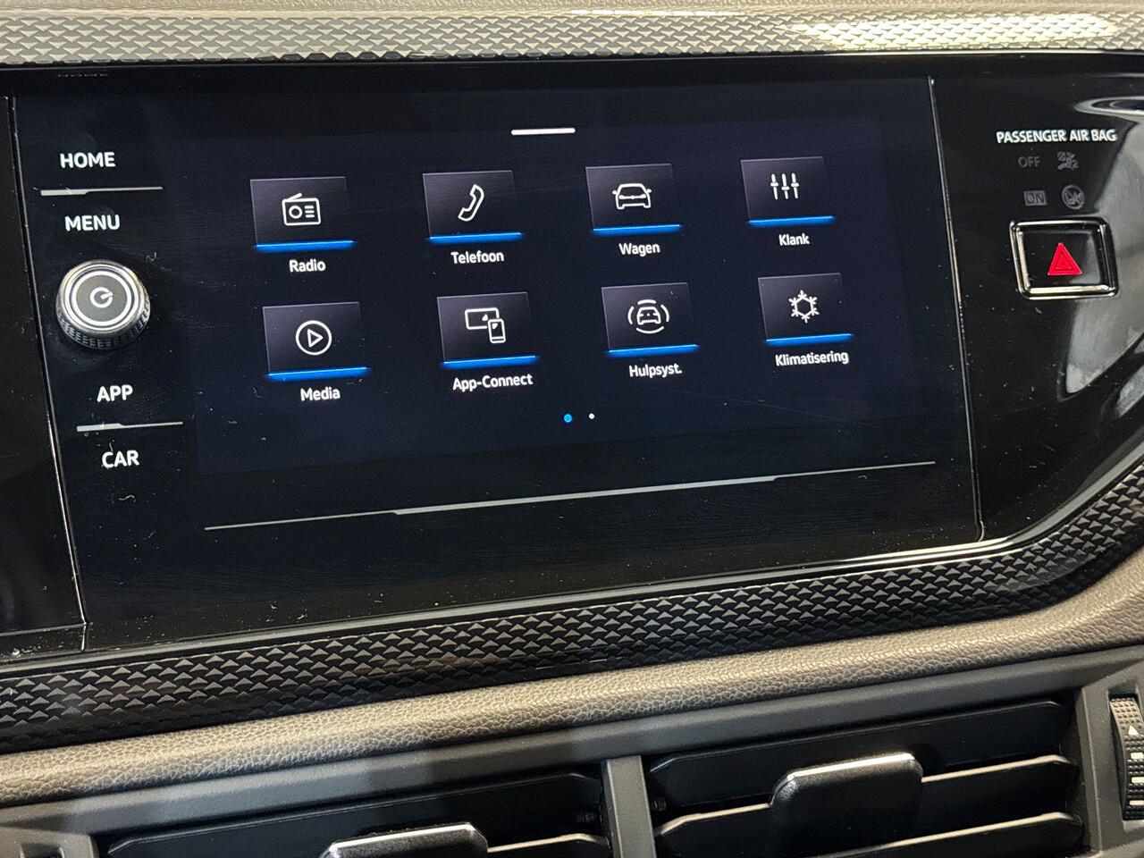 Volkswagen POLO 1.0 95pk TSI Life Edition Voorstoelen verwarmd | Parkeersensoren voor & achter | Achteruitrijcamera