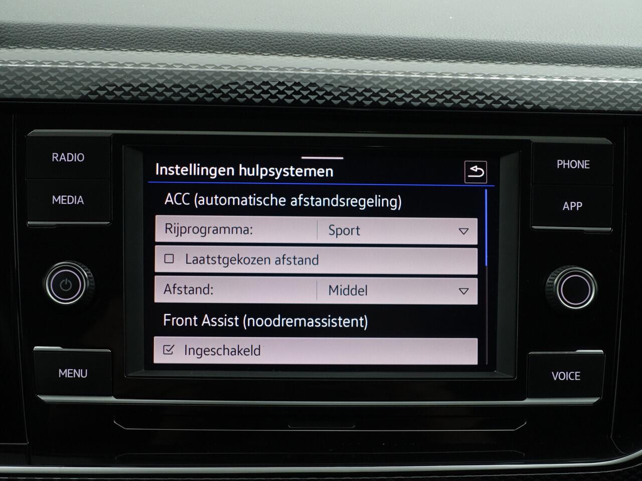 Volkswagen POLO 1.0 TSI Life- Virtual cockpit, Carplay, Android Auto, ACC Cruise, Led, Privacy Glass