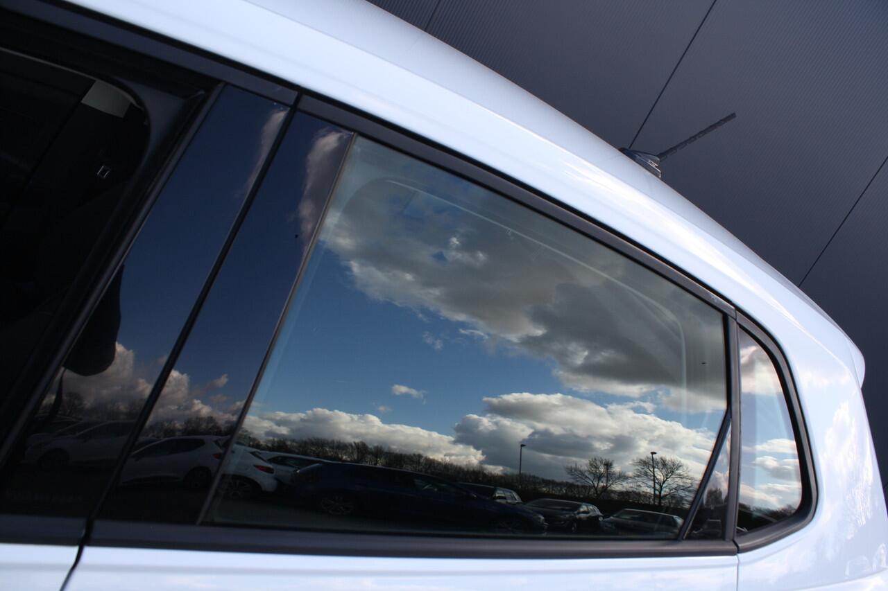 Volkswagen POLO 1.0 TSI Comfortline - AUTOMAAT - NAVIGATIE - AIRCO - 5-DEURS - RIJKLAAR