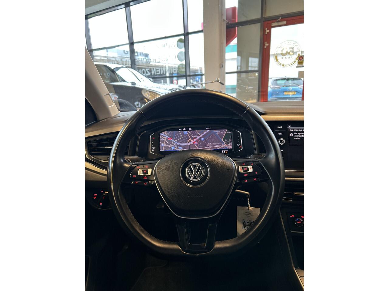 Volkswagen POLO 1.0 TSI Highline | Digital dashboard | Automatisch inparkeren | Achteruitrijcamera | Adaptieve cruise control | Parkeersensoren rondom | Apple carplay | Climate control | Nederlands geleverd