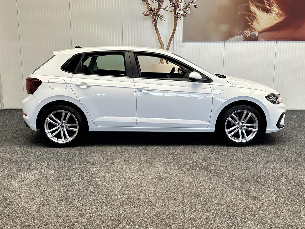 Volkswagen POLO 1.0 MPI COMFORTLINE CRUISE CONTROL AIRCO STOELVERWARMING RIJSTROOKSENSOREN BLUETOOTH TELEFOON MEDIA VOORBEREIDING PDC ZEER MOOI !! 3010