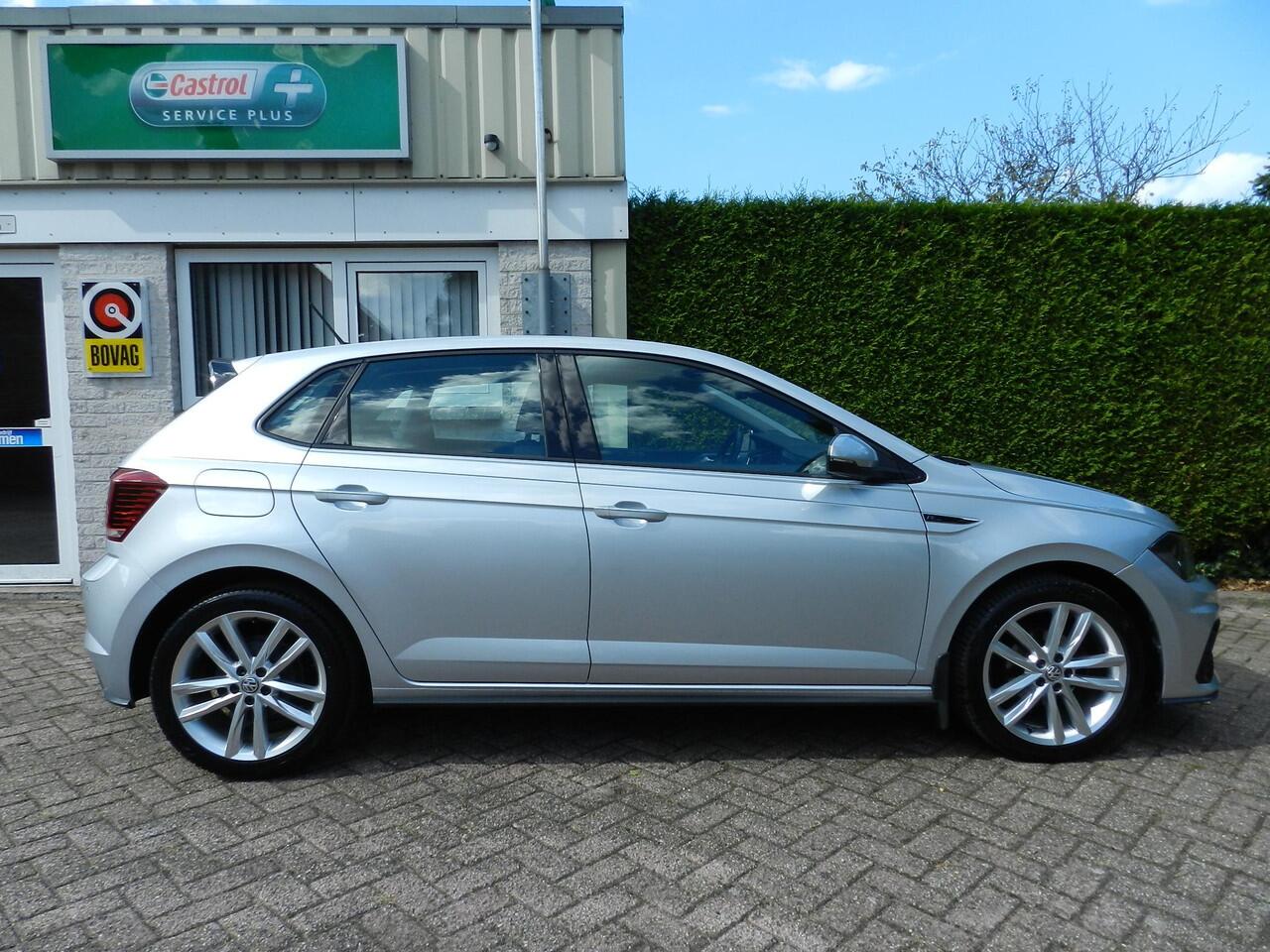 Volkswagen POLO 1.0 TSI Highline Digitale Cockpit - R-Line - Apple Carplay - Adapt.Cruise - NAP - 100% Onderhouden - FULL LED