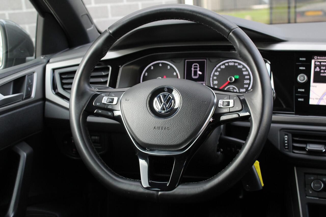 Volkswagen POLO 1.0 TSI Highline / Carplay / Automaat / Stoelverwarming