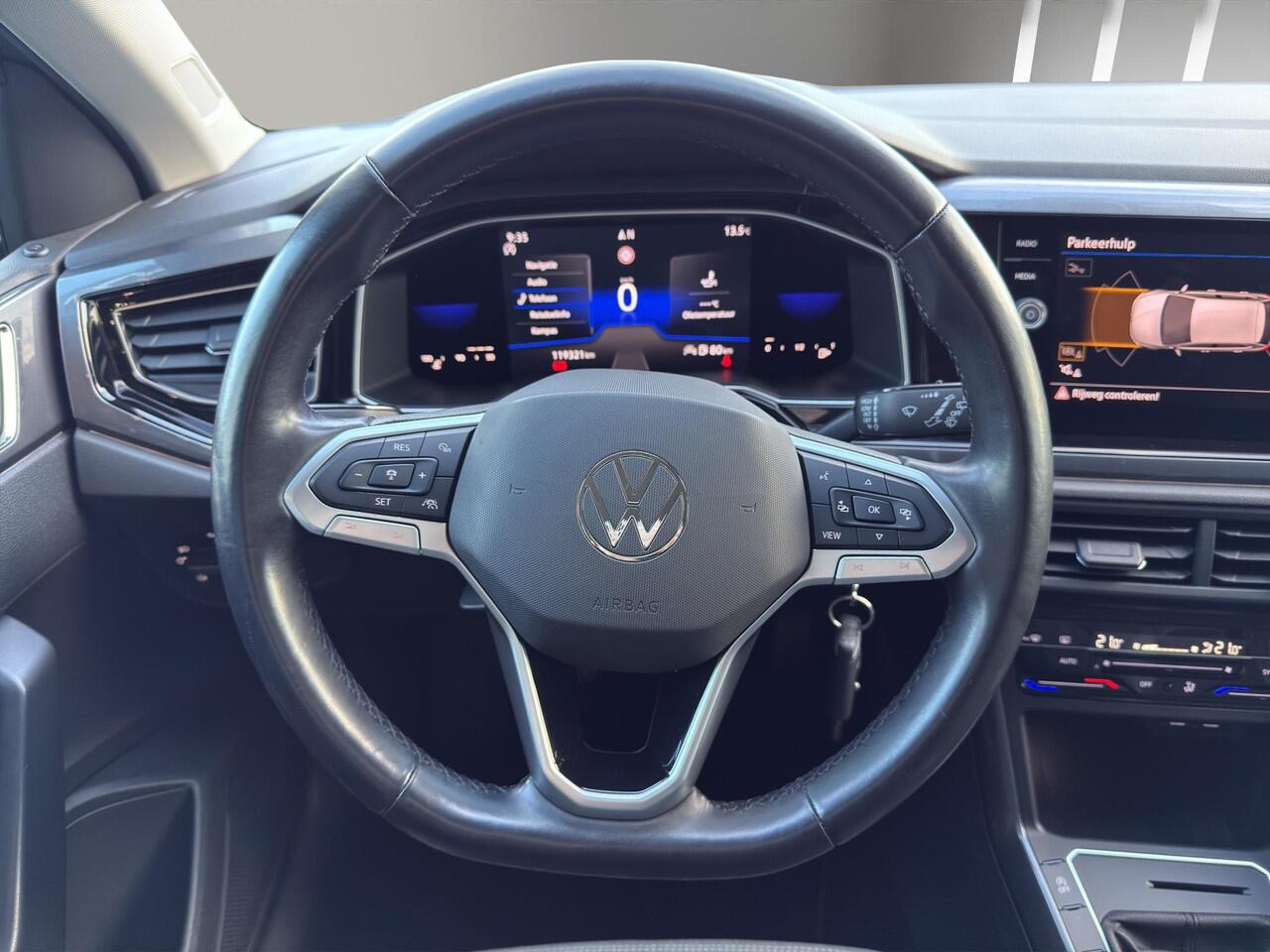 Volkswagen POLO 1.0 TSI Style | Camera | Parkeersensors | Airco (automatisch) | Digital Cockpit | Navigatie | IQ Light |