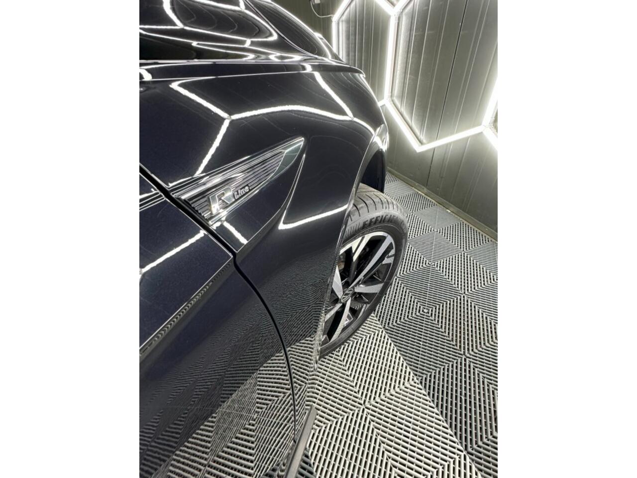 Volkswagen POLO R-Line 1.0 Tsi Dsg Bj2021 31dkm!!! Financiering mogelijk